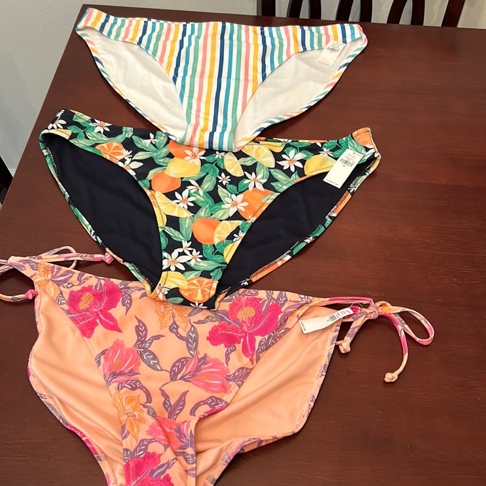 NWT Old Navy Swim Suit Bottoms Size 2XL